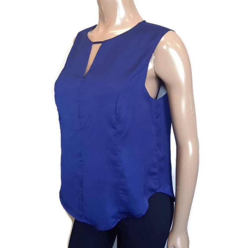 💠GK George Kotsiopolous Sleeveless Keyhole Blouse Rounded Hem Flow